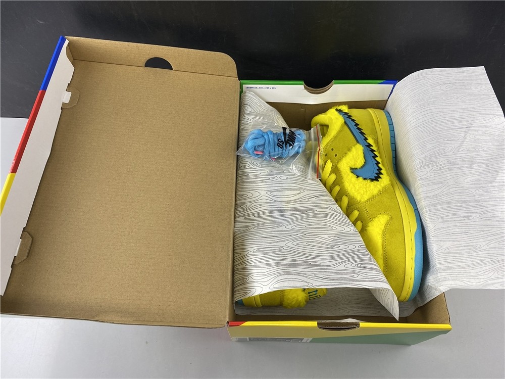 Grateful Dead x Nike SB Dunk Low“ Yellow Bear” CJ5378-700