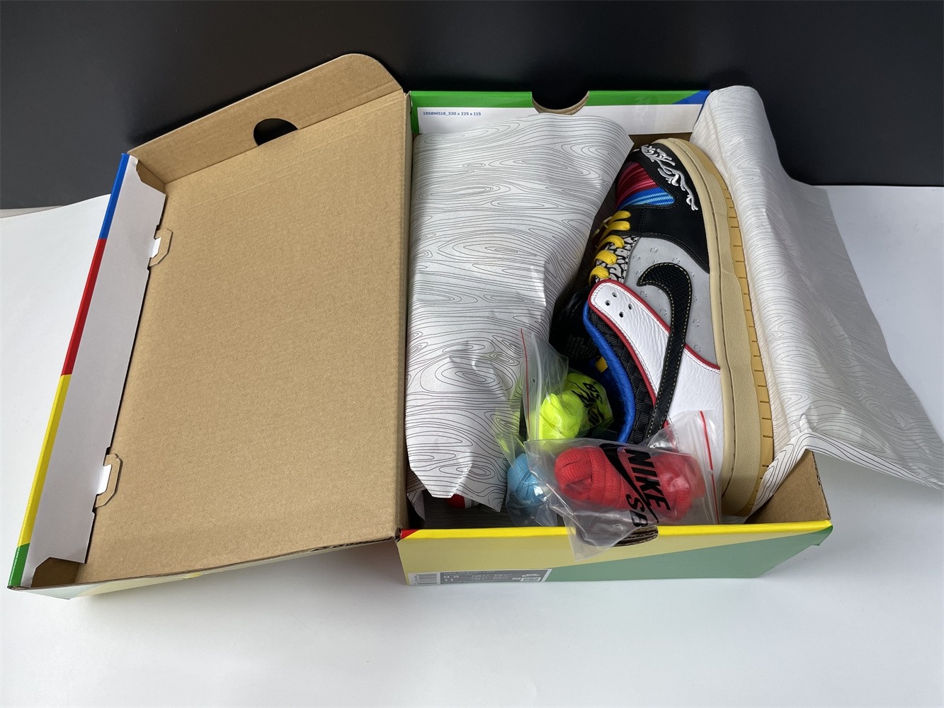 Nike SB Dunk Low”Snkrs" Dunk CZ2239-600