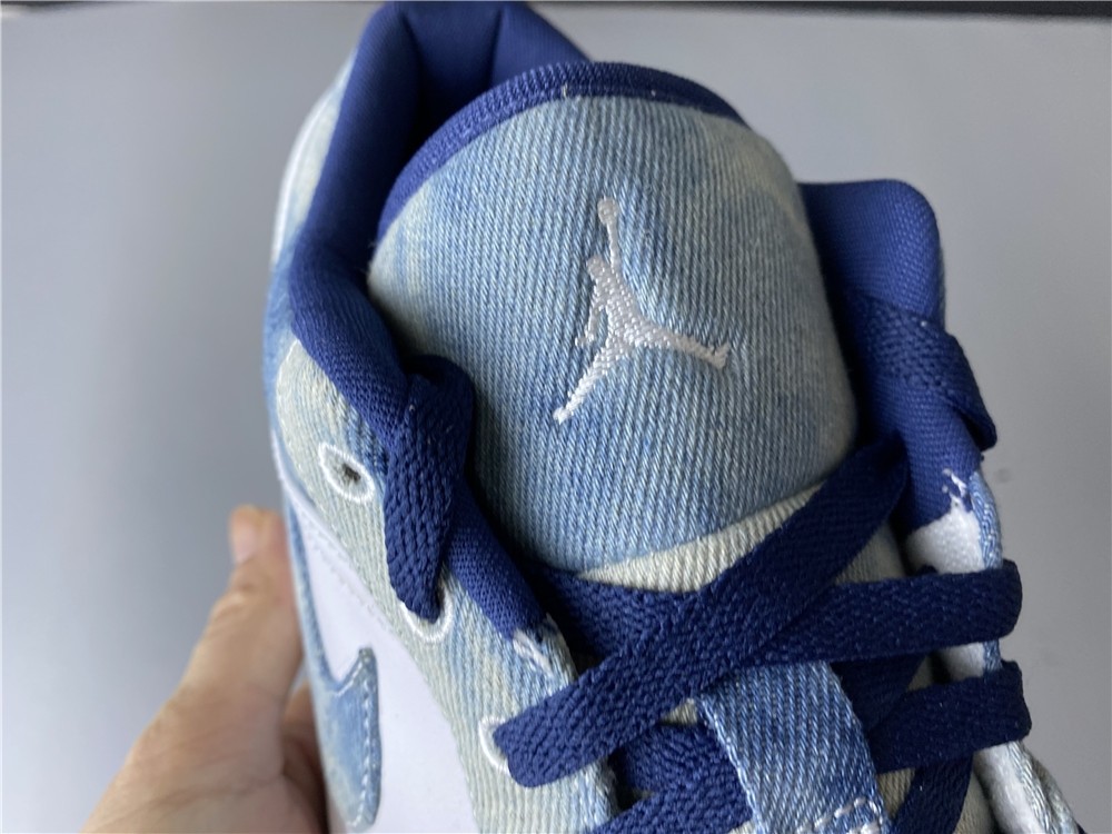 Air Jordan 1 Low CZ8455-100