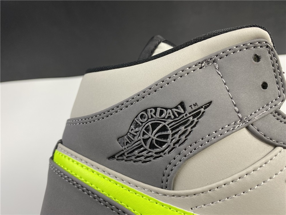 Air Jordan 1 mid AJ1 554724-072