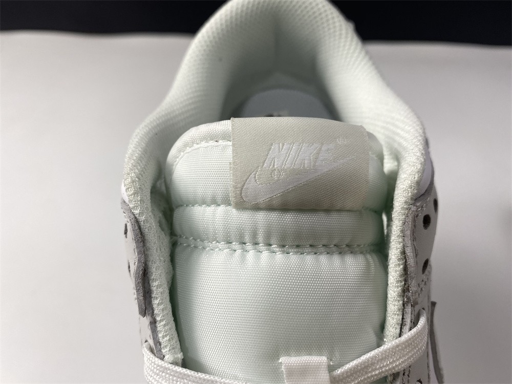 Nike Dunk Low WMNS “Photon Dust” DD1503-103