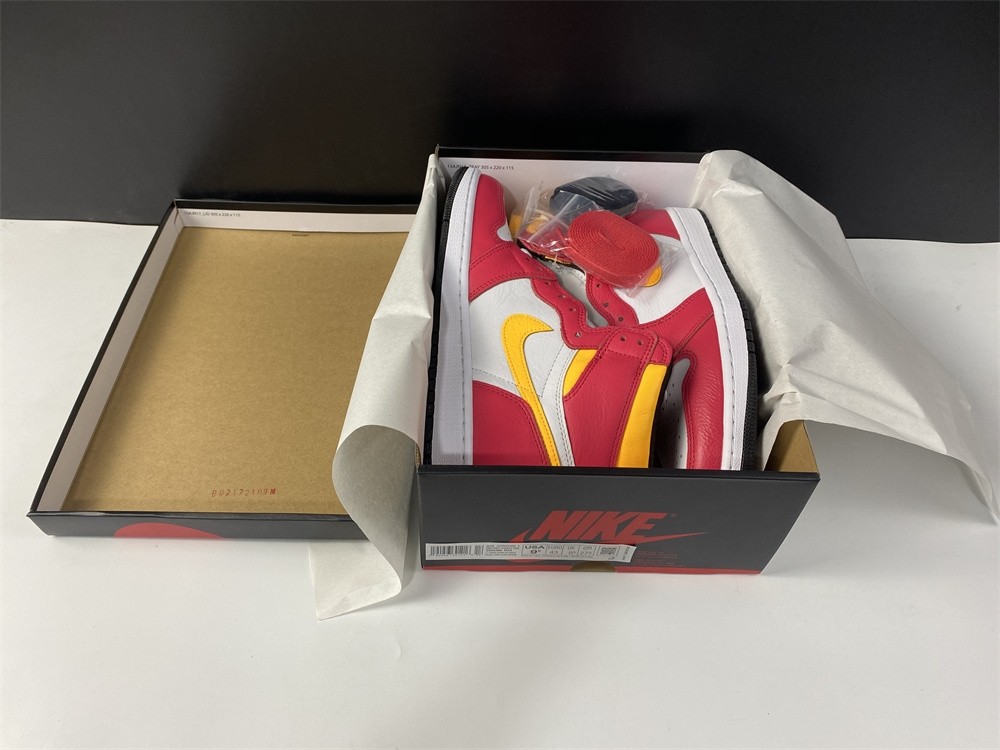 Air Jordan 1 High OG“Light Fusion Red” 555088-603