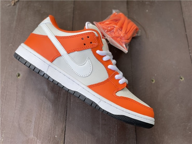 NIKE DUNK LOW DQ6817-806