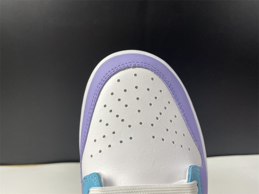 Nike Dunk Low SE Easter DD1872-100