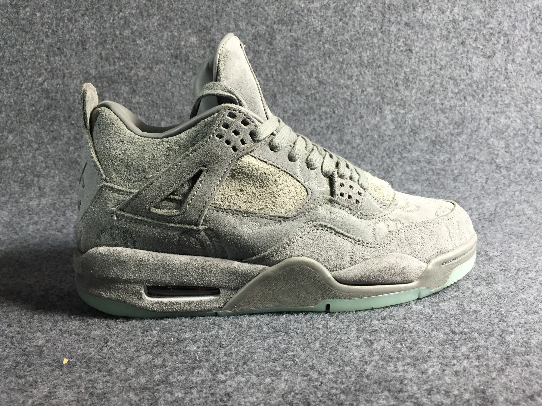 Nike Air Jordan 4 retro kaws cool grey 930155 003