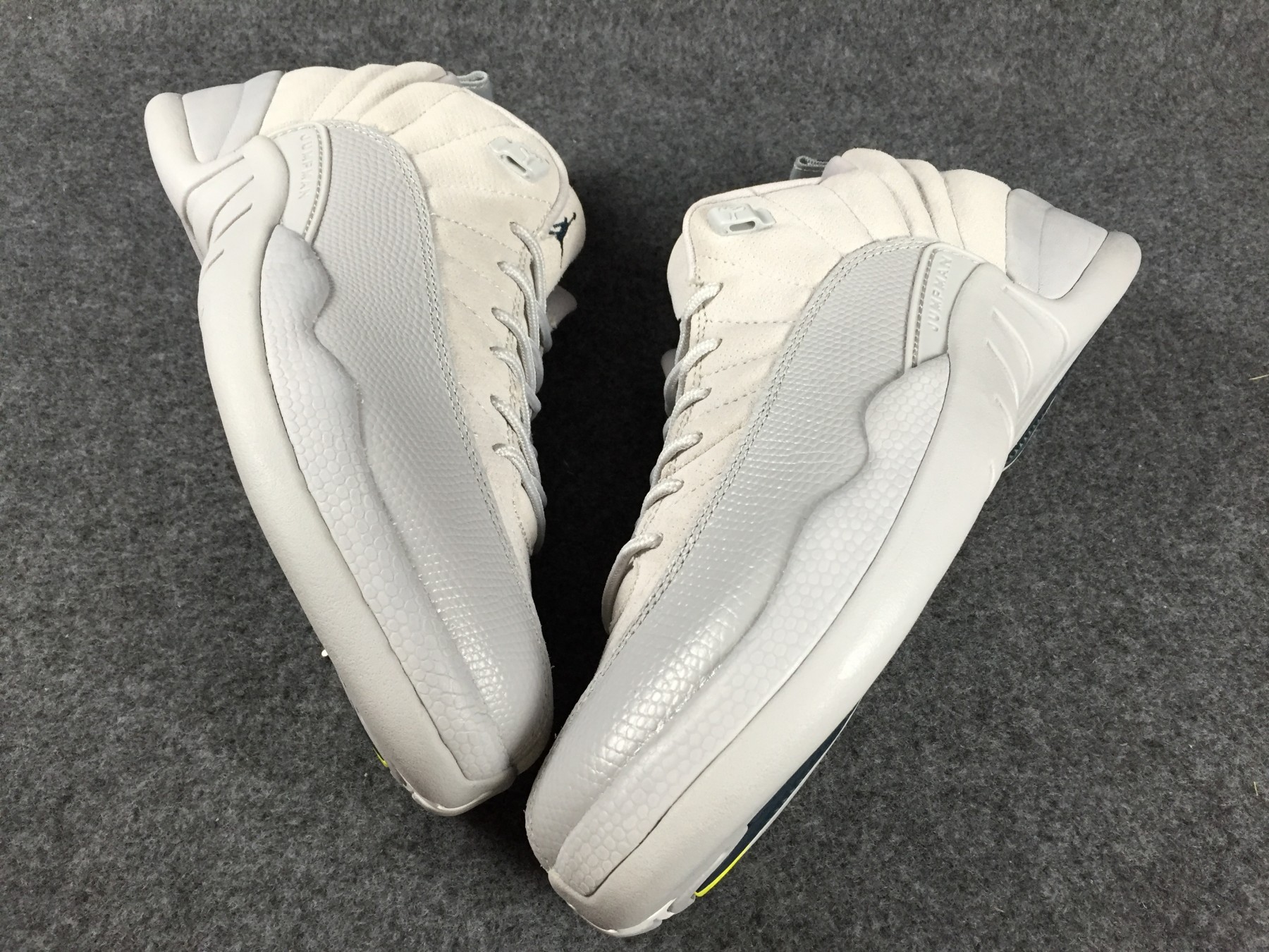 Jordan 12 Low Grey Suede 308317-002