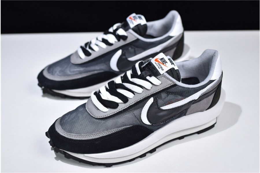 Sacai x Nike LDV Waffle Black BV0073-001