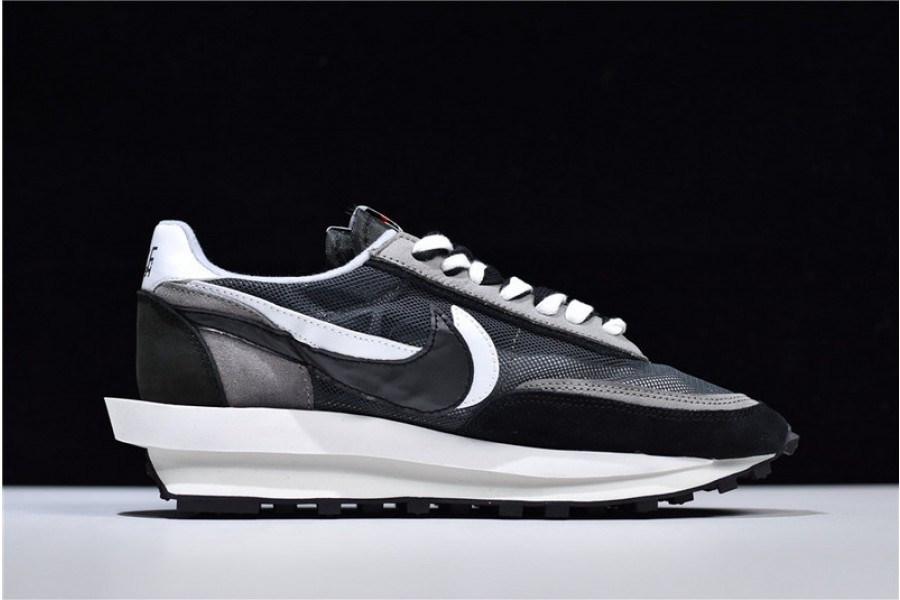 Sacai x Nike LDV Waffle Black BV0073-001